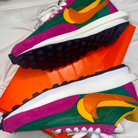 Pine Green Nike x Sacai Waffle Shoes - Picture 2 of 3